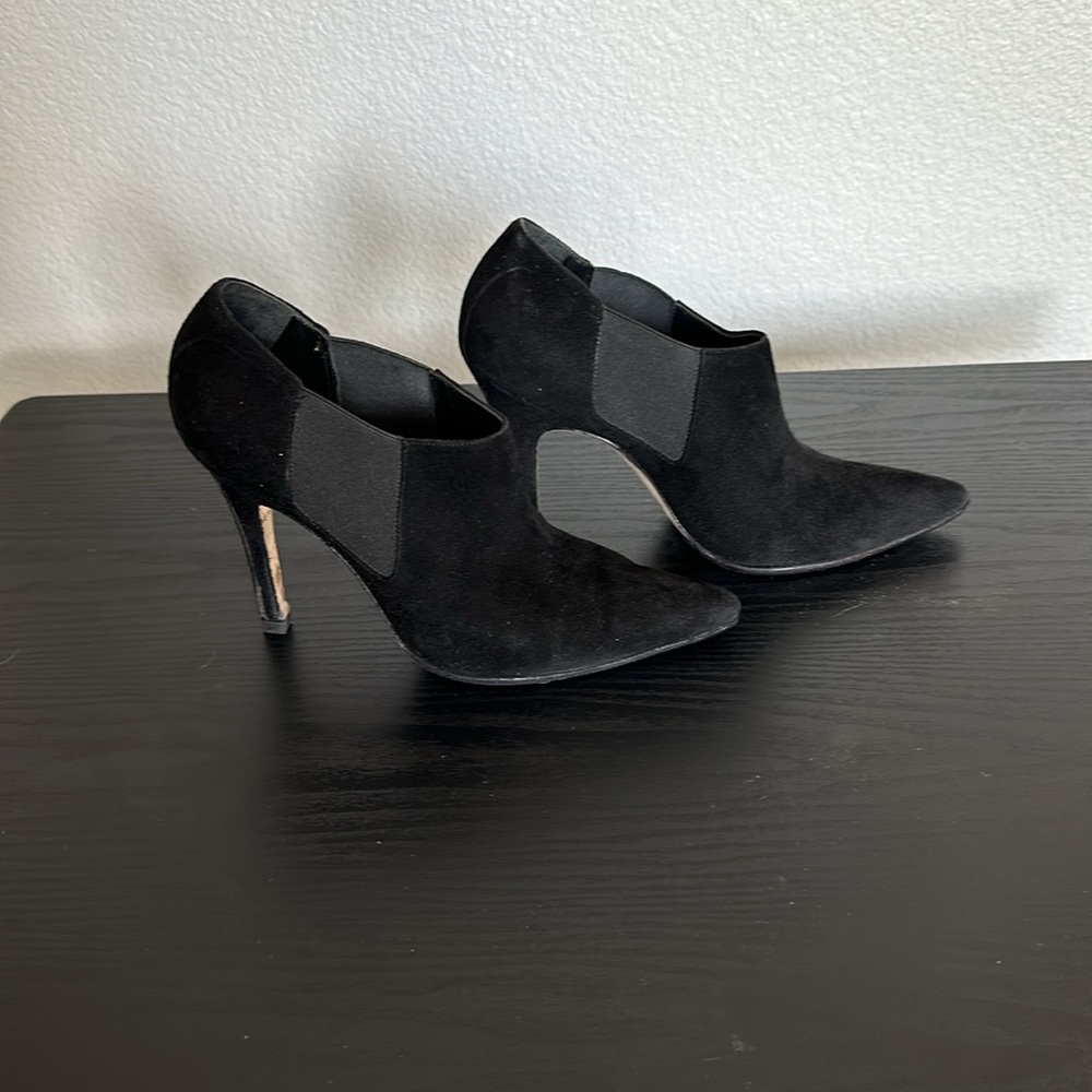 Manolo Blahnik Black Suede Ankle Boots - Picture 2 of 5